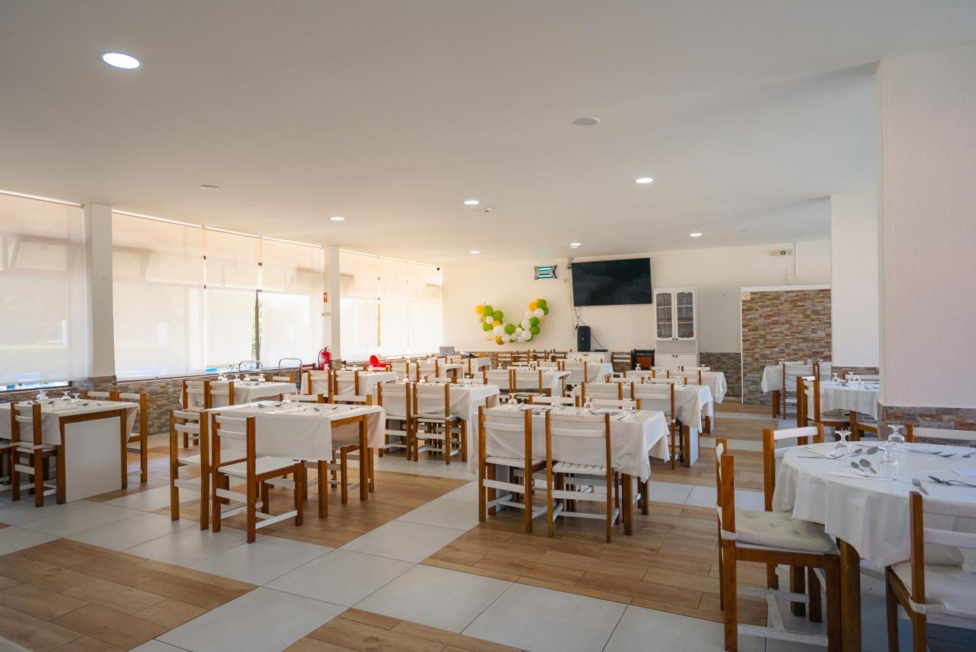 Kampaoh Sesimbra Hotel Bagian luar foto