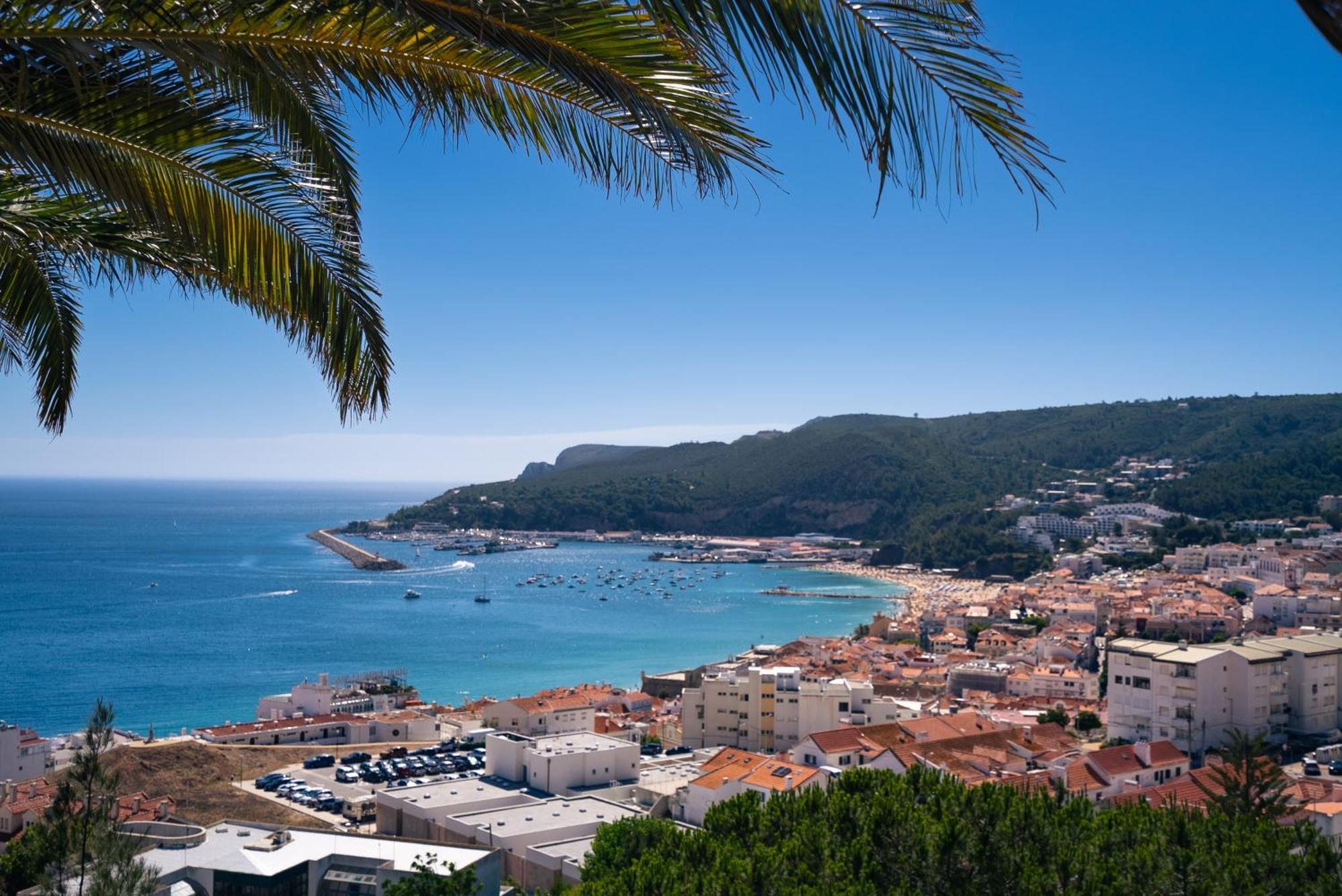 Kampaoh Sesimbra Hotel Bagian luar foto